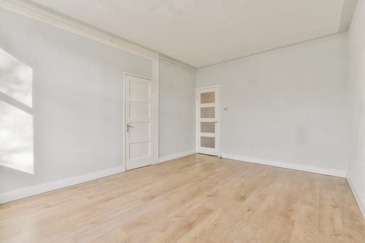 Photo 4 of Willem de Zwijgerlaan 128-2