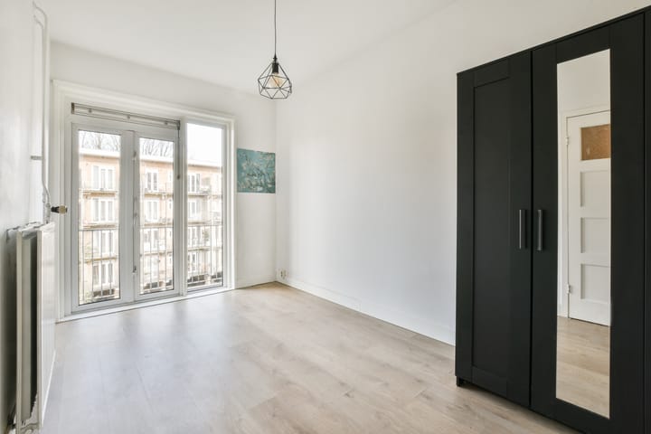 Photo 12 of Willem de Zwijgerlaan 128-2