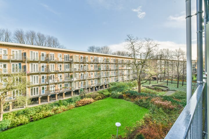 Photo 14 of Willem de Zwijgerlaan 128-2