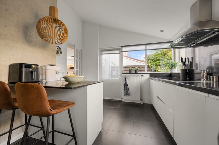 Photo 11 of Karmelietenstraat 12