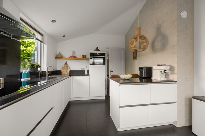 Photo 13 of Karmelietenstraat 12