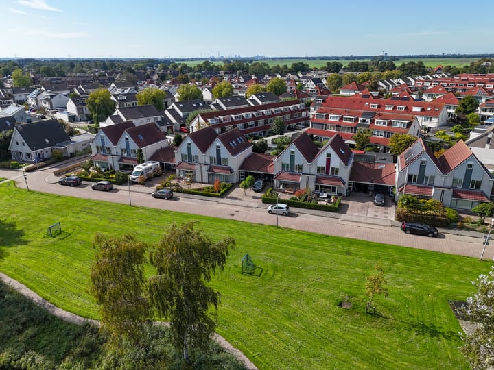 Photo 39 of Karmelietenstraat 12