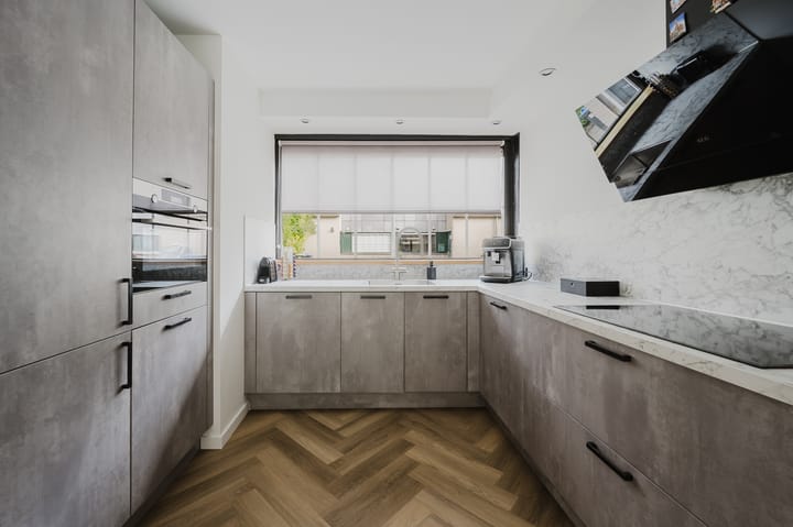 Foto 3 van Haya van Someren-Downerpad 37