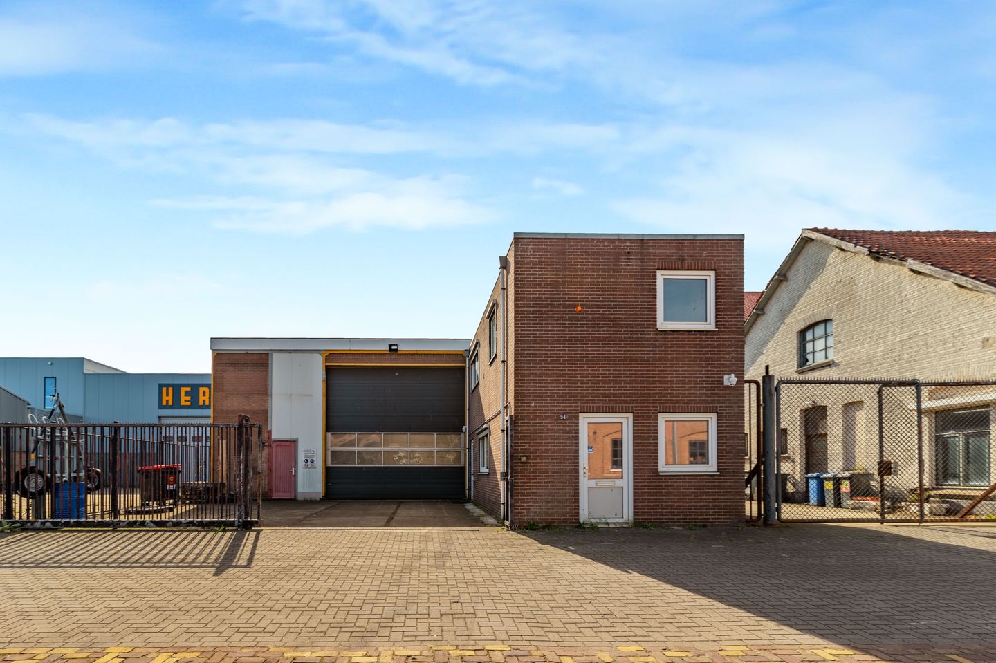 Bekijk foto 2 van Middenhavenstraat 54