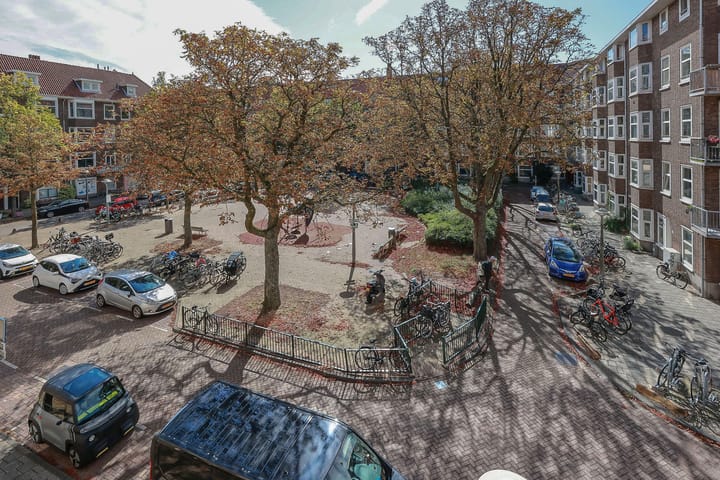 Photo 8 of Antillenstraat 40-2