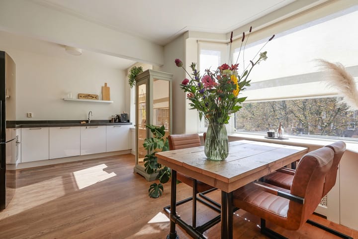 Photo 10 of Antillenstraat 40-2