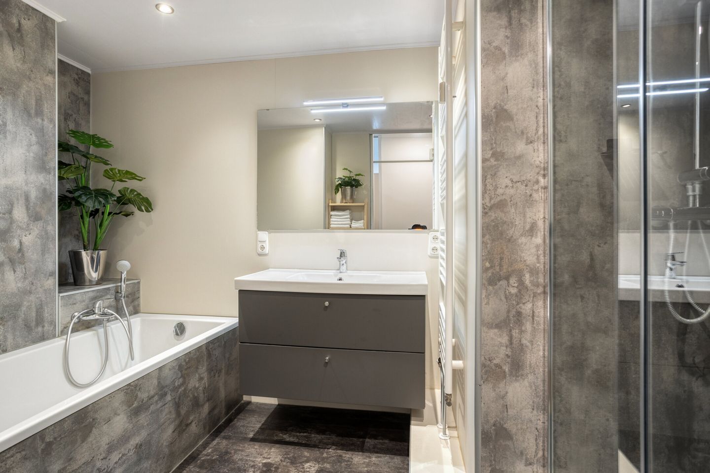 Photo 20 of Sauterneslaan 23-F