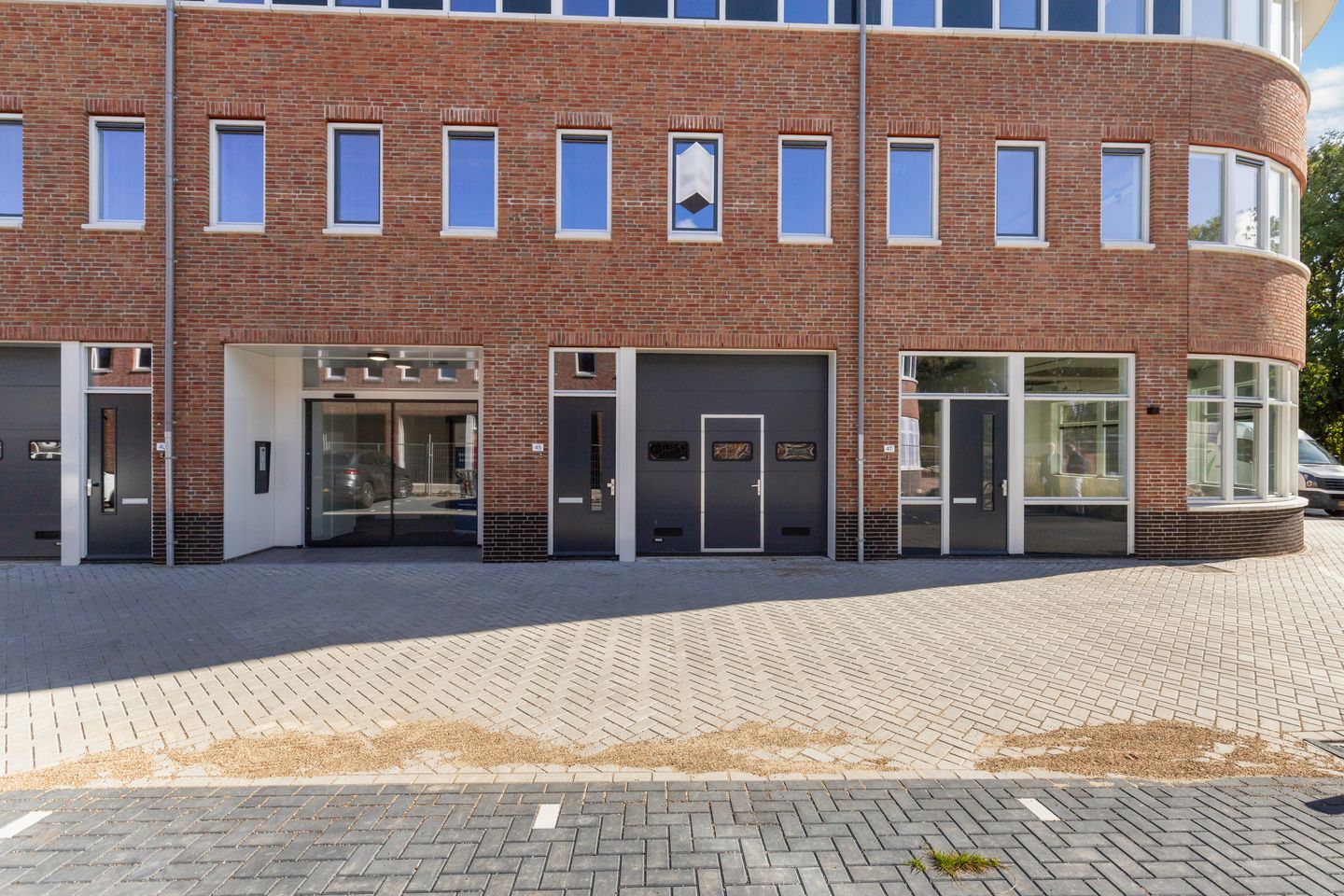 View photo 2 of Nijverheidslaan