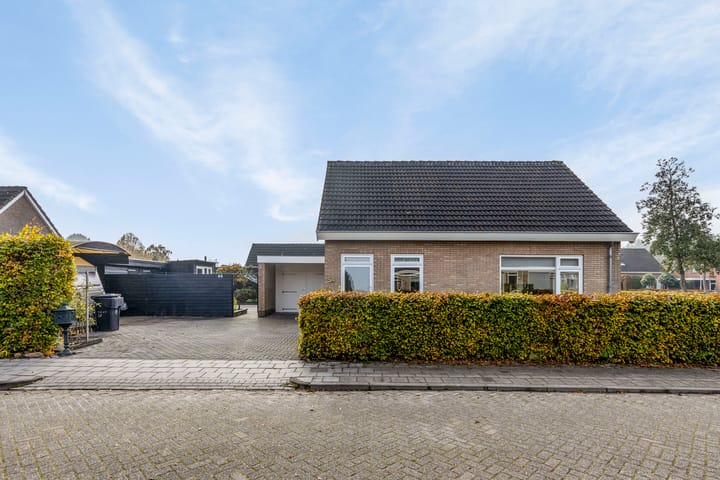 Photo 3 of van Brederodestraat 54