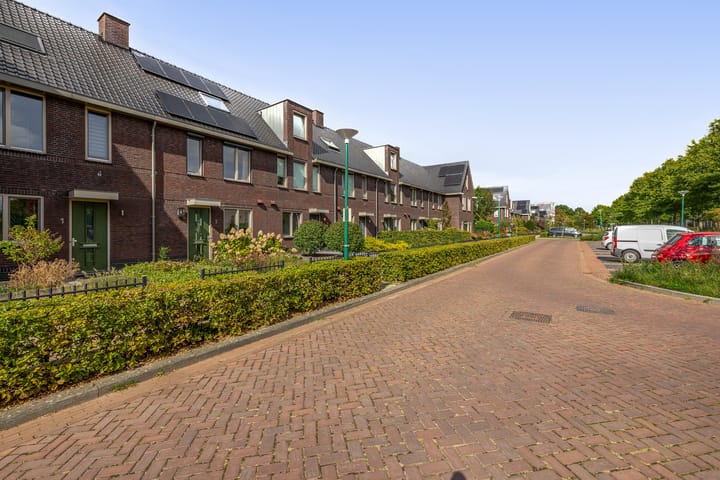 Foto 30 van Den Uylstraat 3