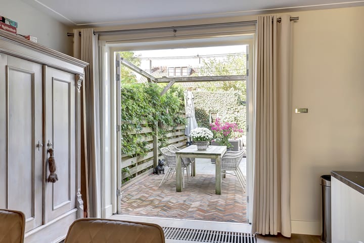 Foto 8 van Cornelis De Ruijterhof 9