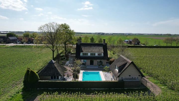 Foto 3 van Roosendaalseweg 24