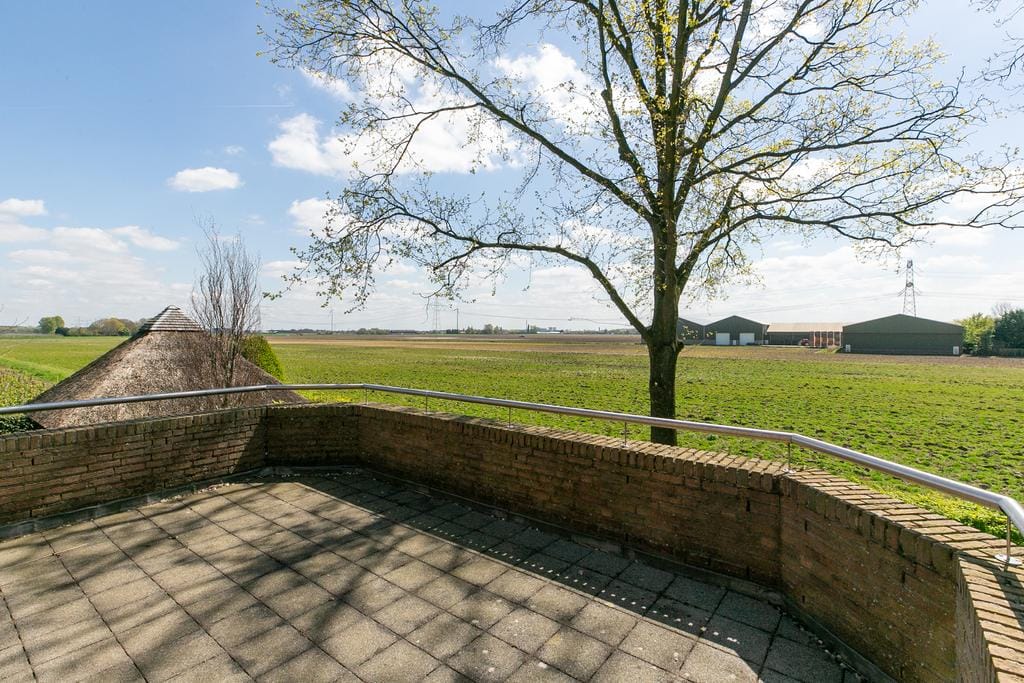 Photo 27 of Roosendaalseweg 24