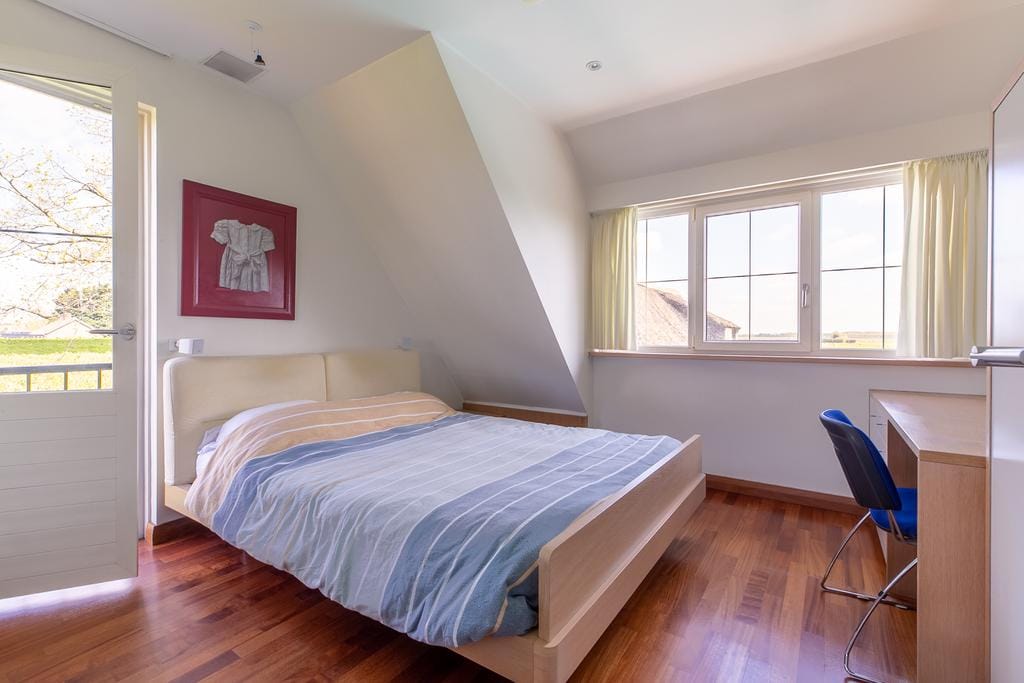 Photo 31 of Roosendaalseweg 24