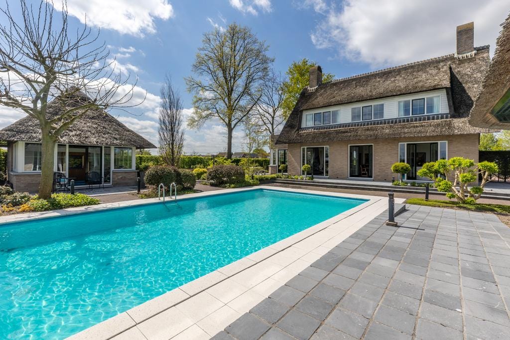 Photo 50 of Roosendaalseweg 24