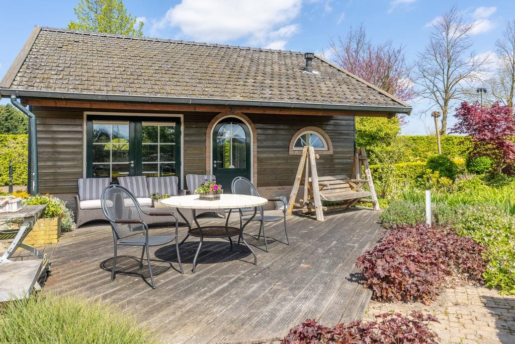 Photo 60 of Roosendaalseweg 24