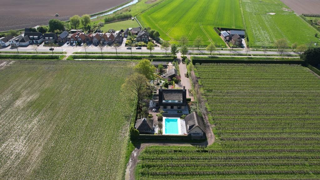 Photo 72 of Roosendaalseweg 24