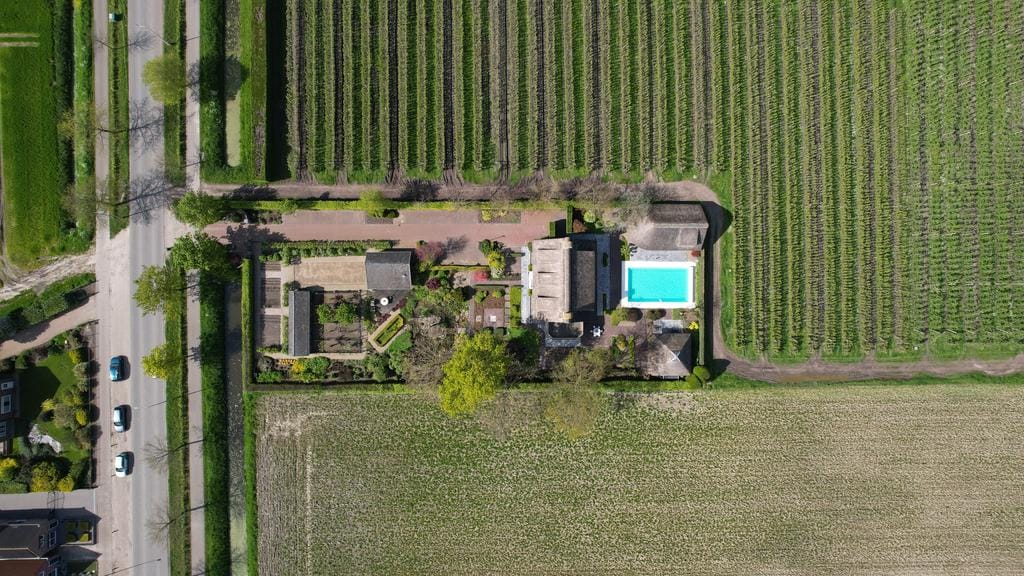 Photo 73 of Roosendaalseweg 24