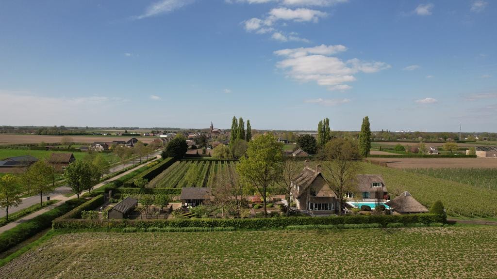 Photo 74 of Roosendaalseweg 24