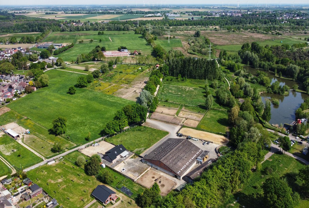 Bekijk foto 3 van Broekweg 2