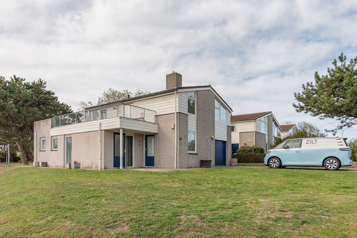 Photo 2 of Ostrea 50