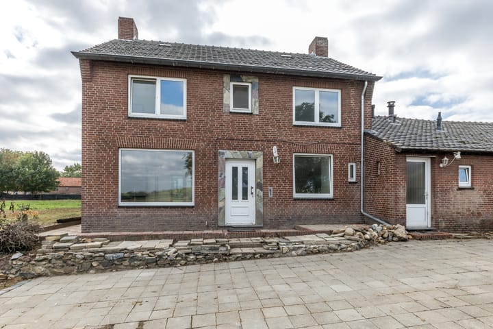 Photo 9 of Breukelderveestraat 27