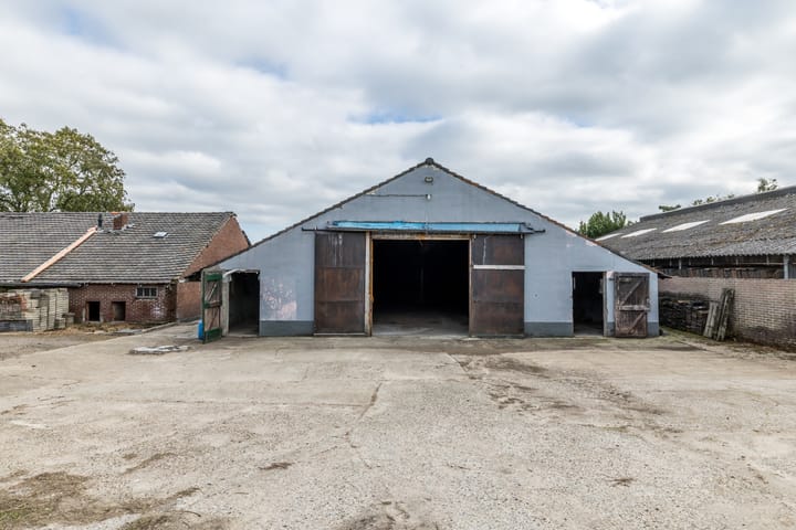 Photo 31 of Breukelderveestraat 27