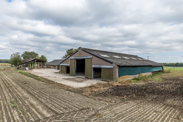 Photo 35 of Breukelderveestraat 27