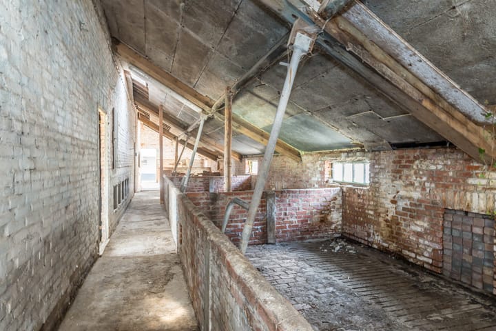 Photo 41 of Breukelderveestraat 27