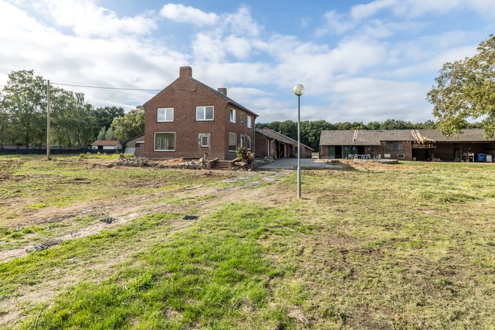 Photo 47 of Breukelderveestraat 27