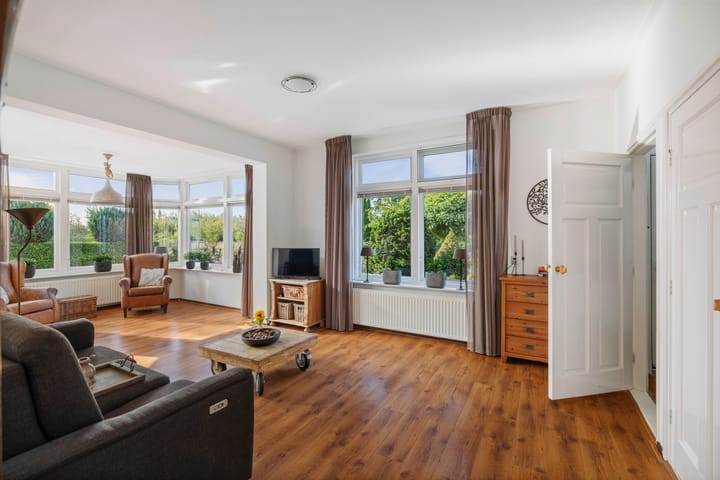 Photo 7 of Vermeersweg 11