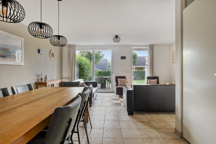 Foto 11 van Veerse Meerdreef 7