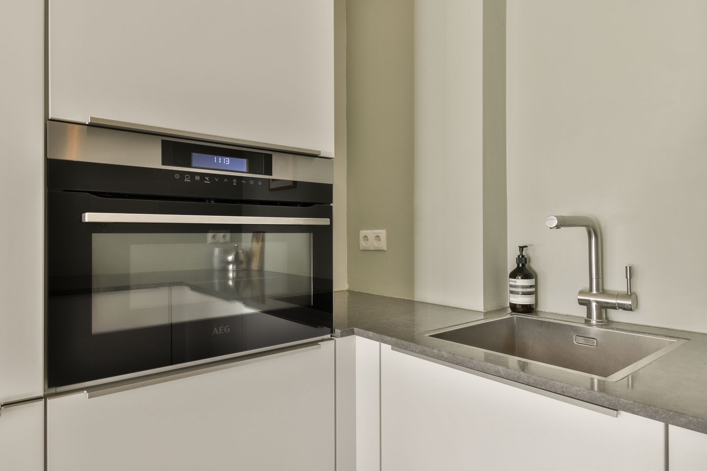 Foto 10 van Roetersstraat 164