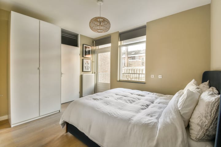 Foto 12 van Roetersstraat 164