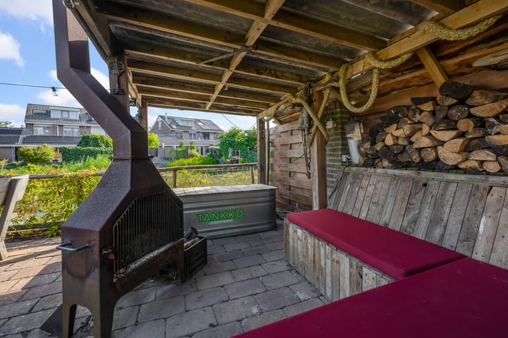 Photo 12 of Merel 35