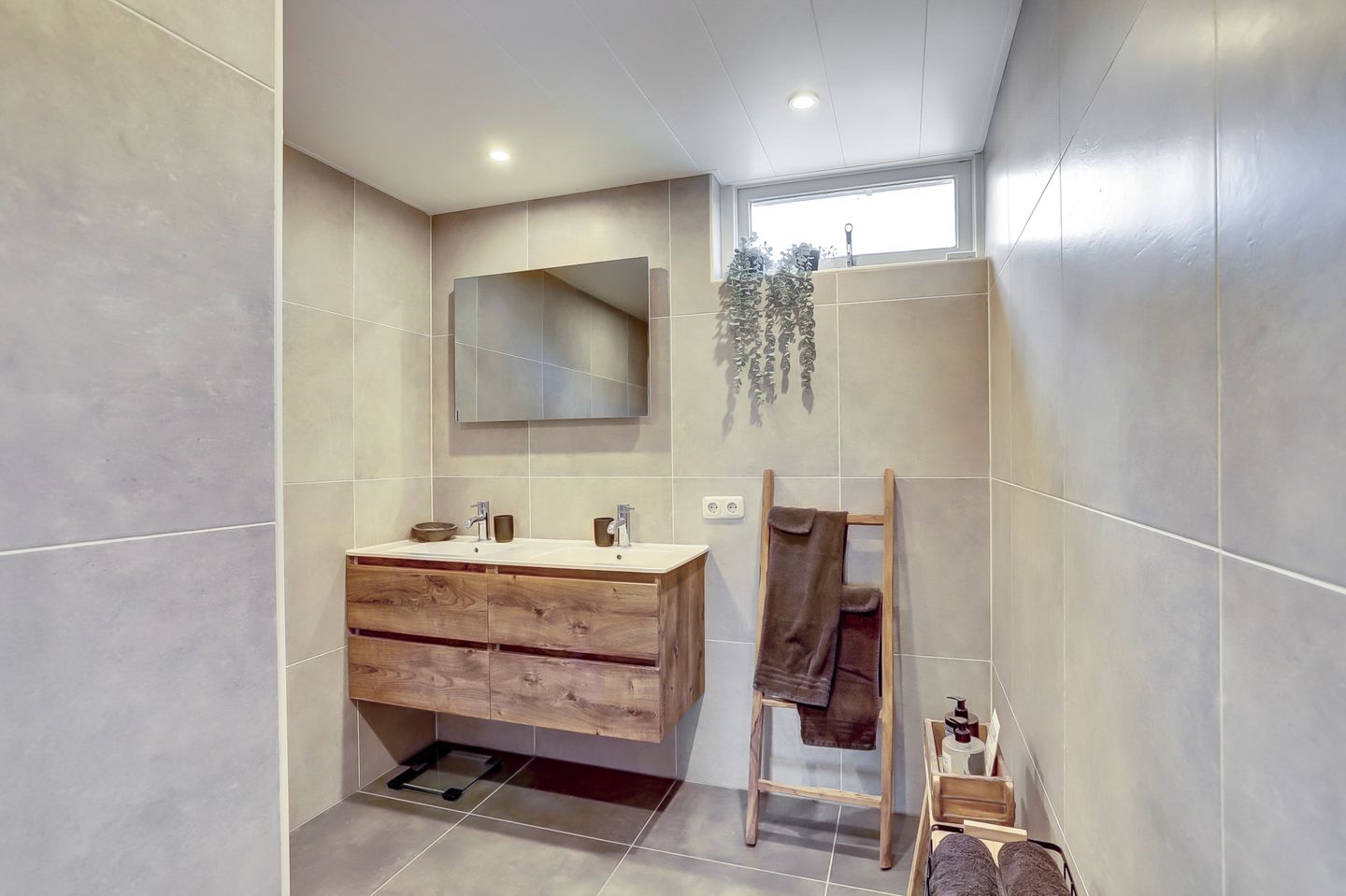 Photo 19 of Lijsterbeslaan 8