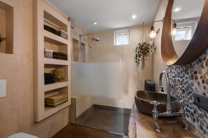 Photo 28 of Merel 35