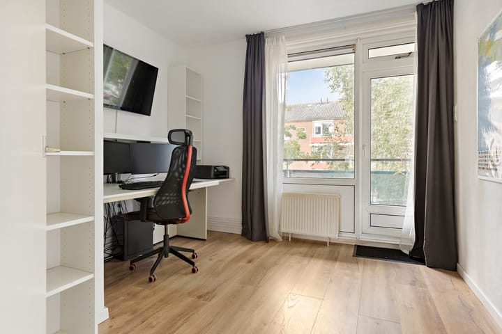 Foto 21 van Meeuwenstraat 12