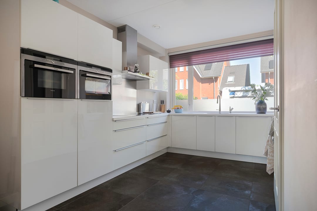 Foto 2 van Kurt Schwittersstraat 9