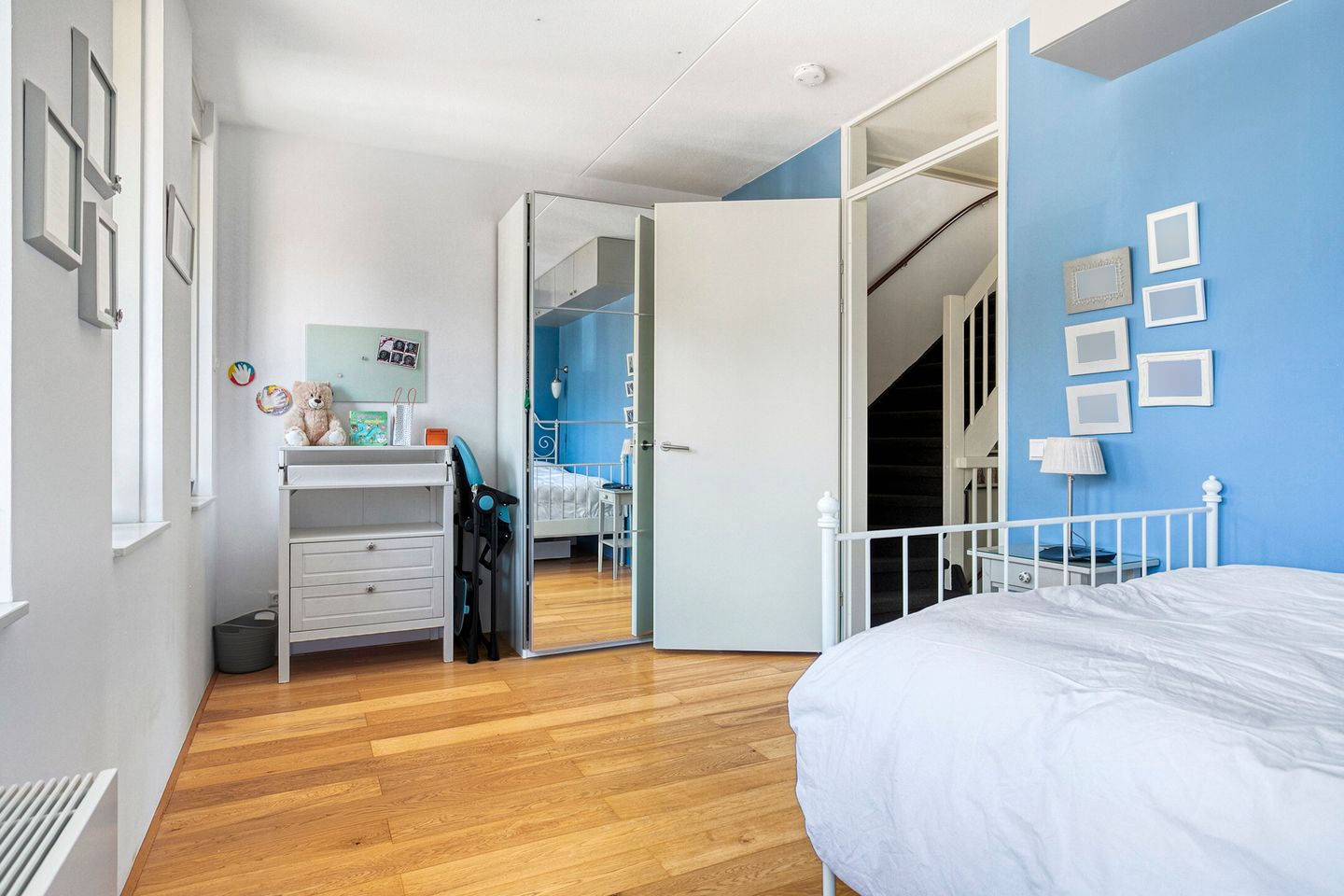 Foto 25 van Kurt Schwittersstraat 9