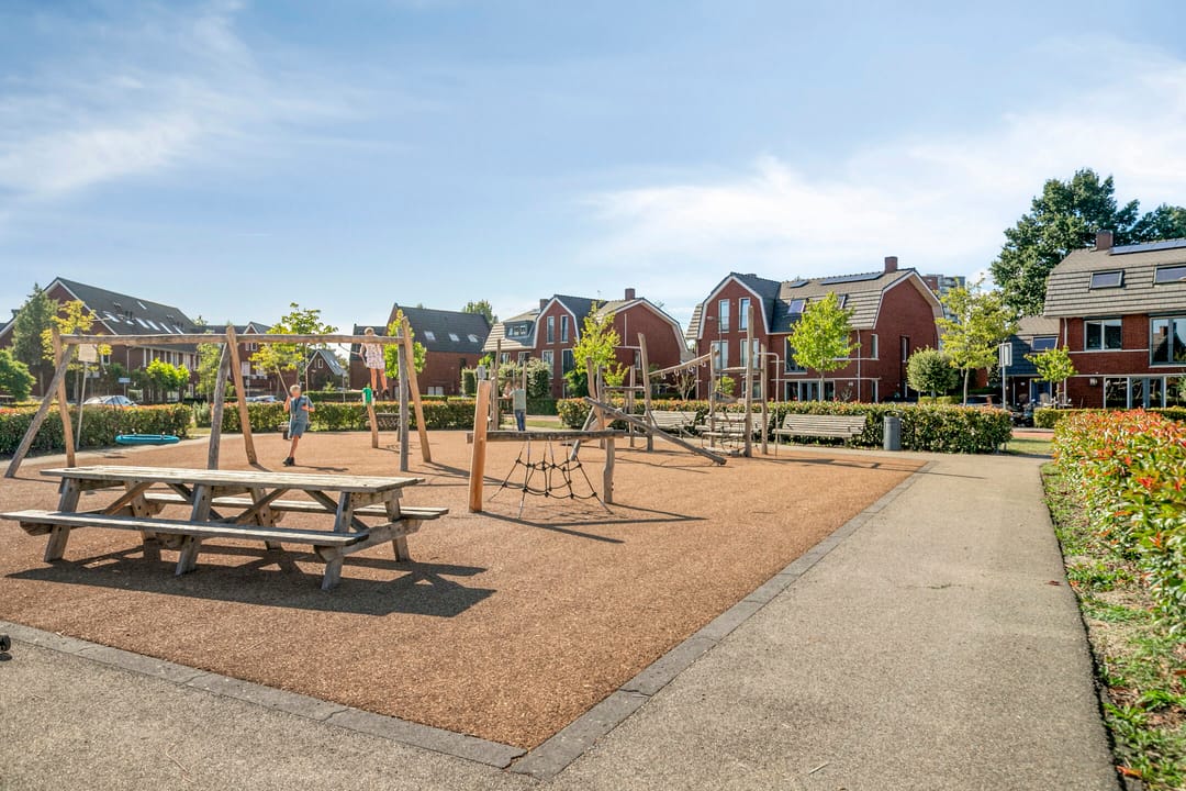 Foto 38 van Kurt Schwittersstraat 9