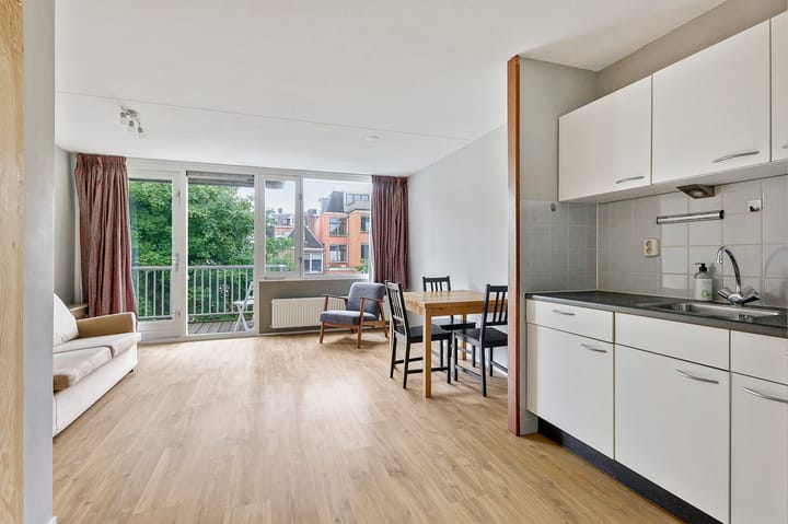 Photo 2 of Schimmelstraat 9-C