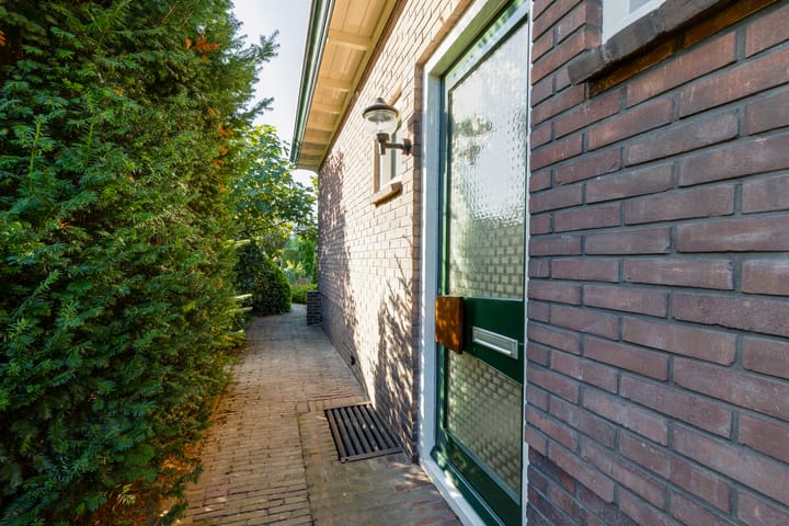 Foto 36 van Dorpsweg 65