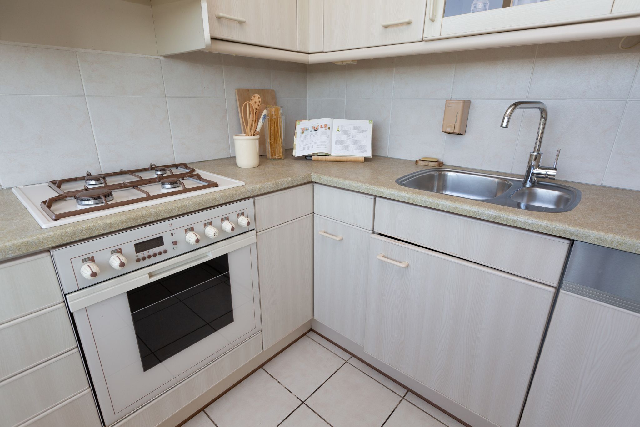 Foto 27 van Straat van Ormoes 91