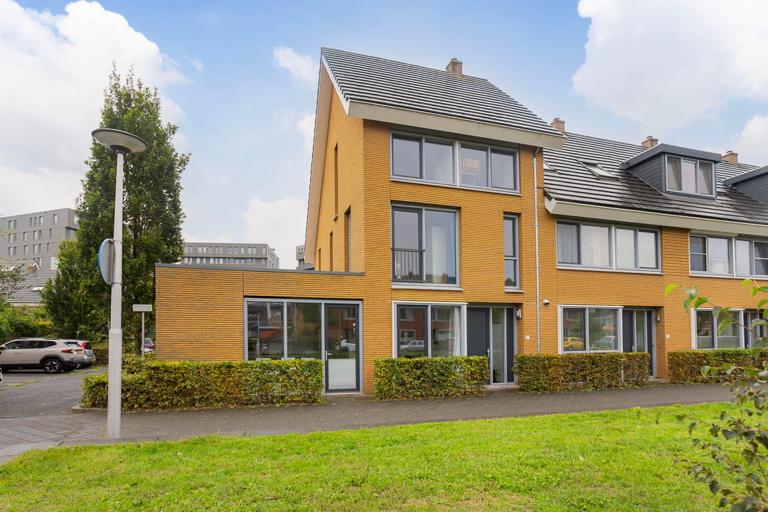 Photo 1 of Simon Carmiggeltplantsoen 7