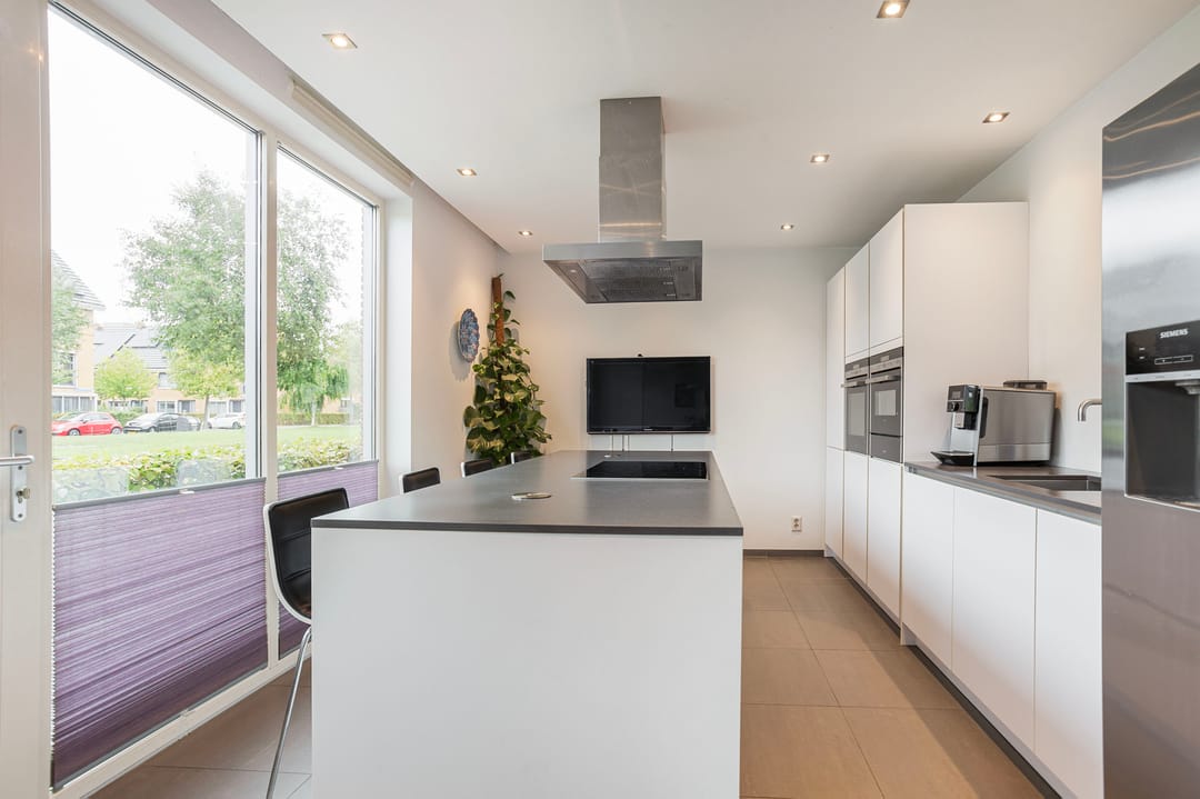 Photo 7 of Simon Carmiggeltplantsoen 7