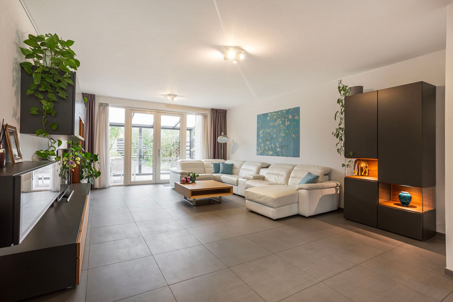 Photo 10 of Simon Carmiggeltplantsoen 7