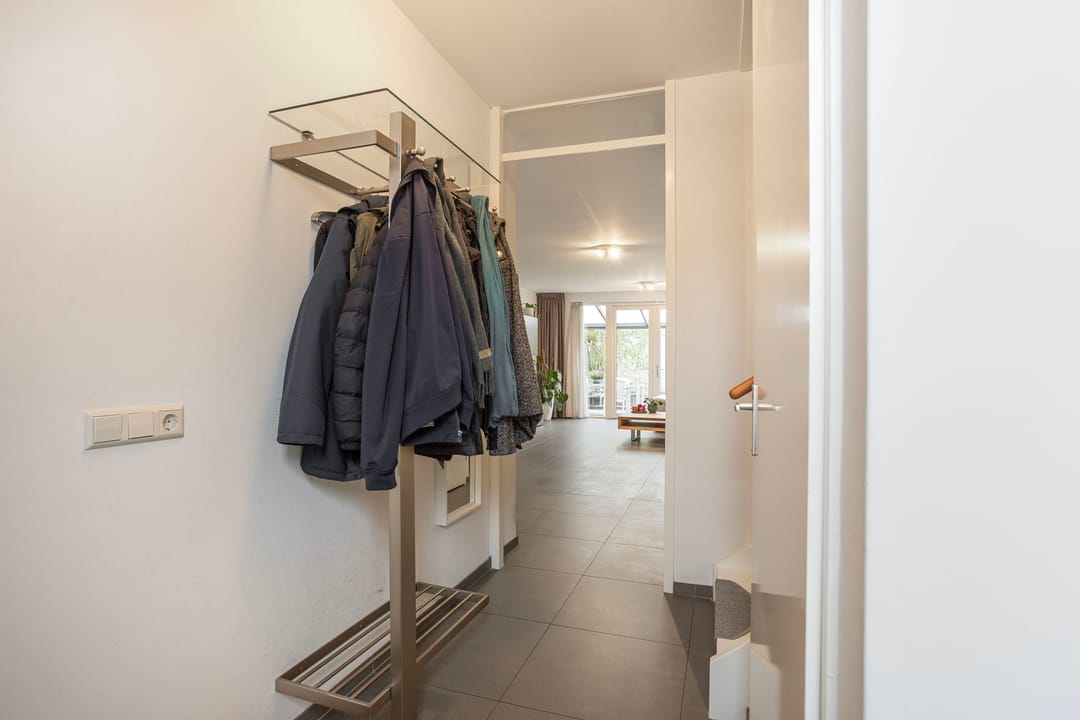 Photo 16 of Simon Carmiggeltplantsoen 7