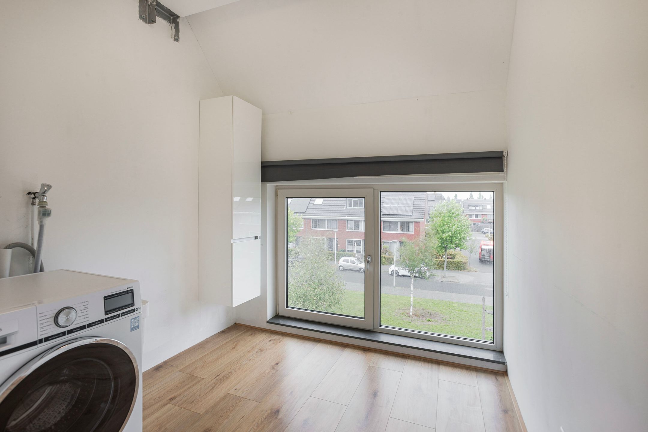 Photo 27 of Simon Carmiggeltplantsoen 7