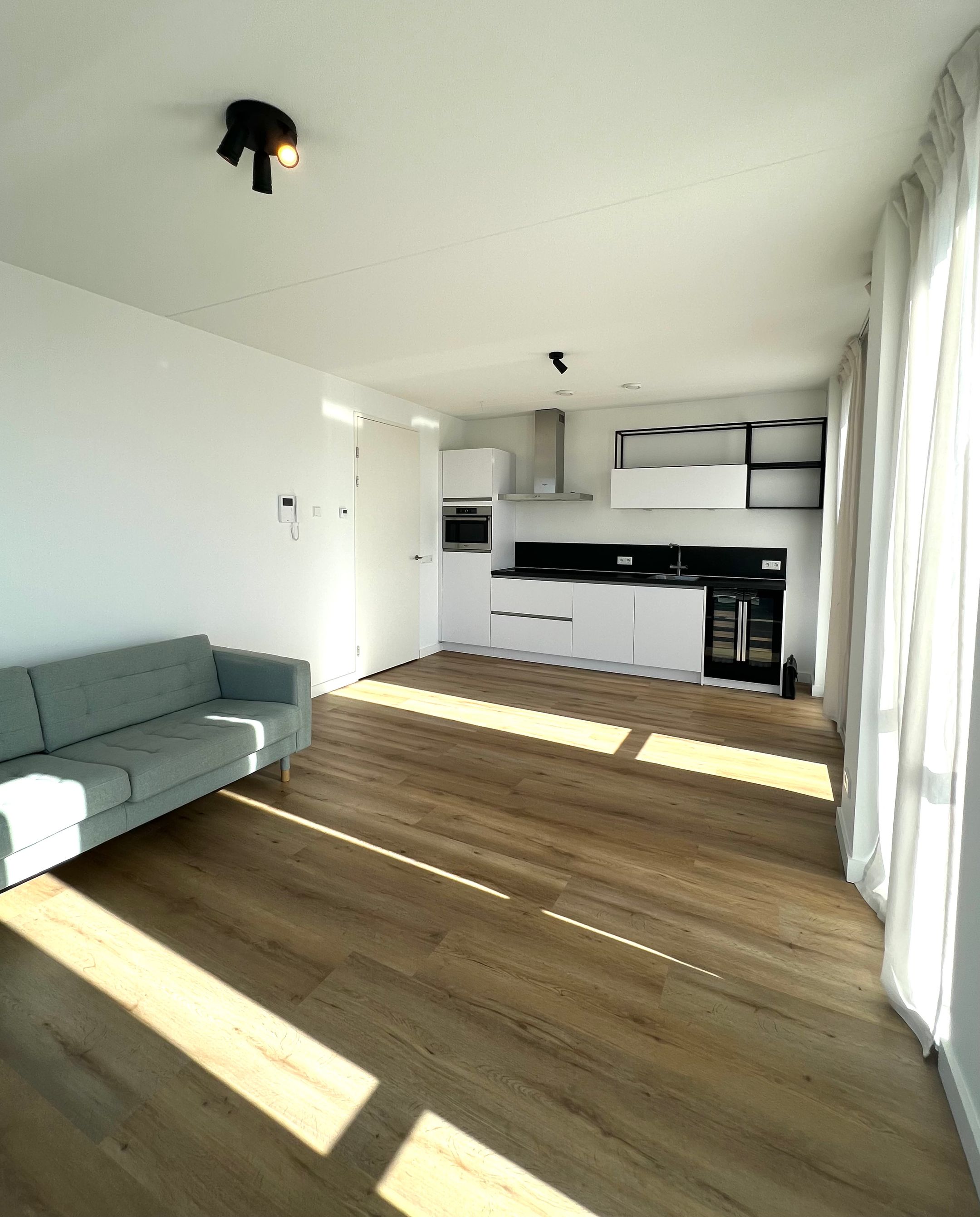 Photo 3 of Torenallee 69-052